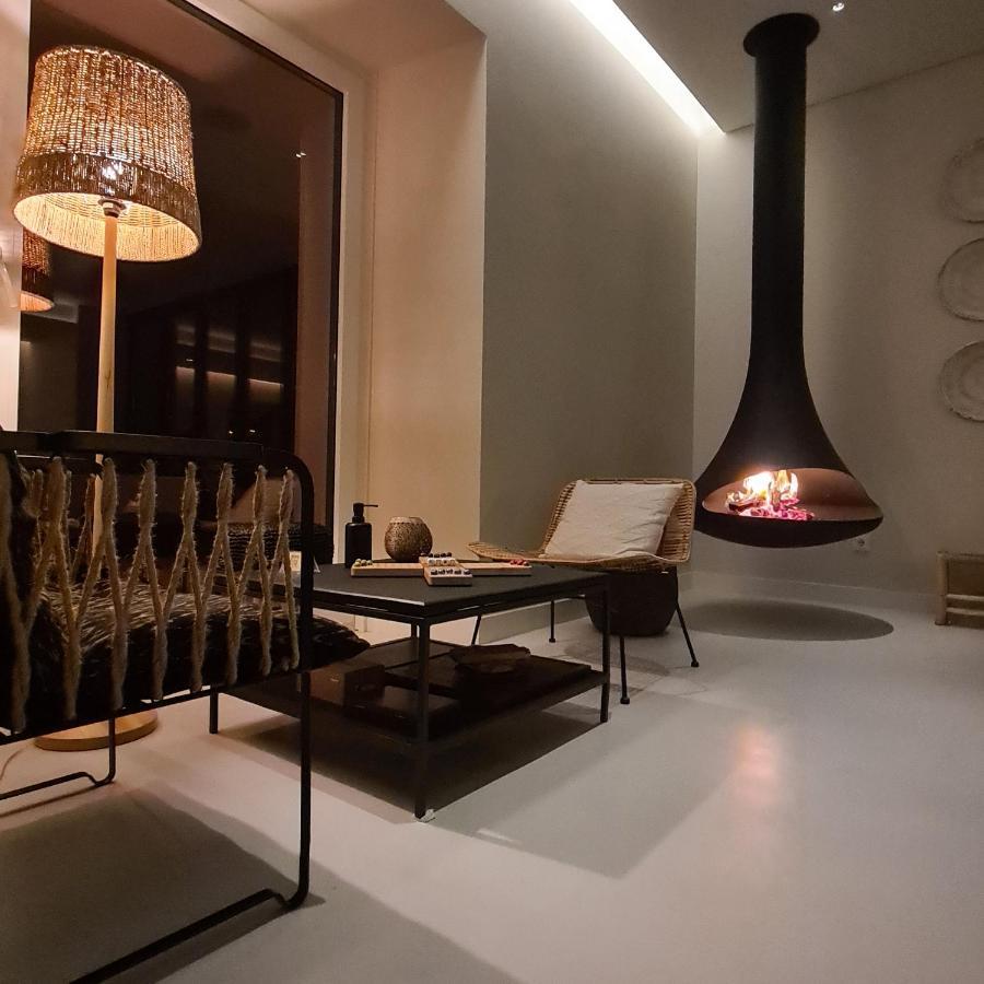 Sensi Azores Nature And Spa Ginetes Екстер'єр фото A suspended fireplace